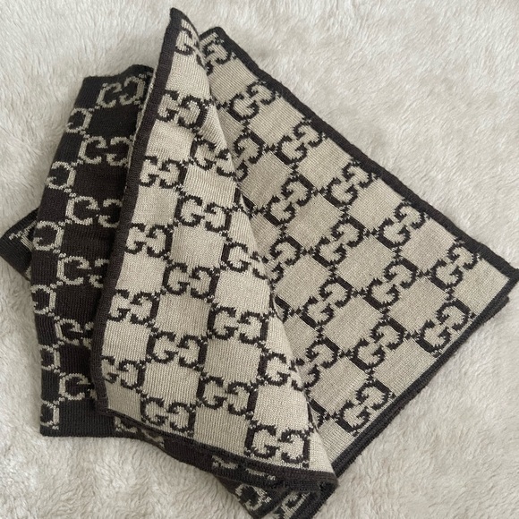 Gucci Knit Monogram Brown Beige Scarf - Picture 1 of 8